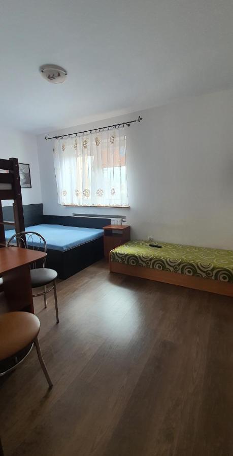Władysławowo科瓦尔奇克旅馆公寓 外观 照片