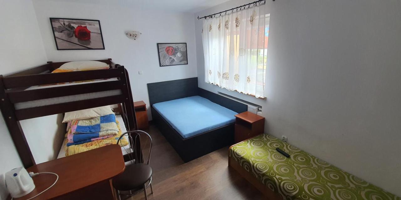 Władysławowo科瓦尔奇克旅馆公寓 外观 照片